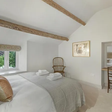 Windy Hall * Bowness-on-Windermere