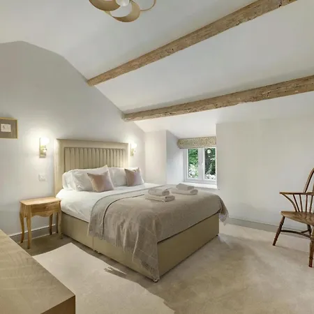 Windy Hall * Bowness-on-Windermere